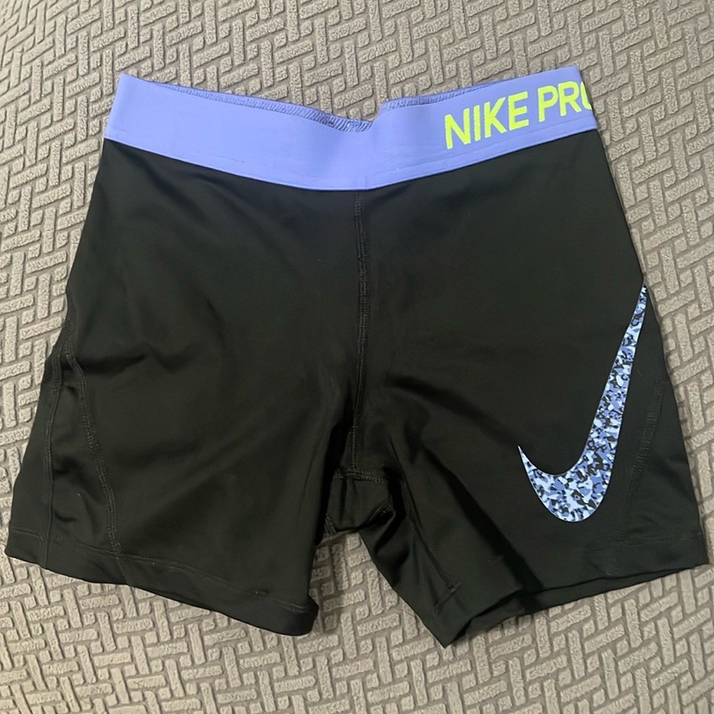 Nike pro youth large